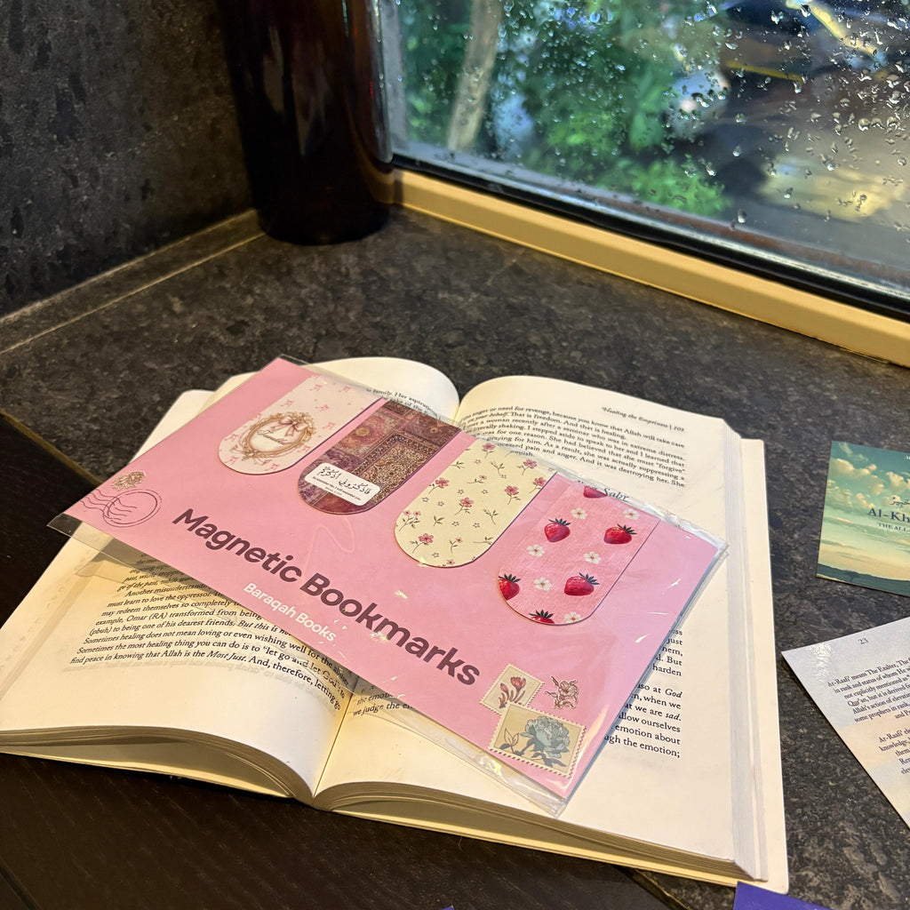 Magnetic Bookmarks: Pink Themed